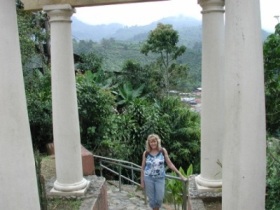 Pausing along the Path to peer through the Pergola in San  Marcos de Tarrazu